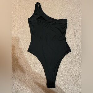 Black‎ one shoulder cut out Sleeveless bodysuit Top Size Small